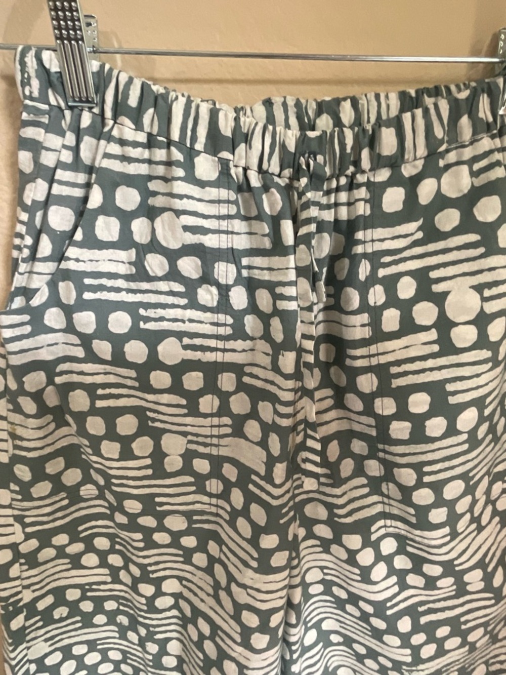 Global Mamas Casual Drawstring Pants in Slate Green and White Print